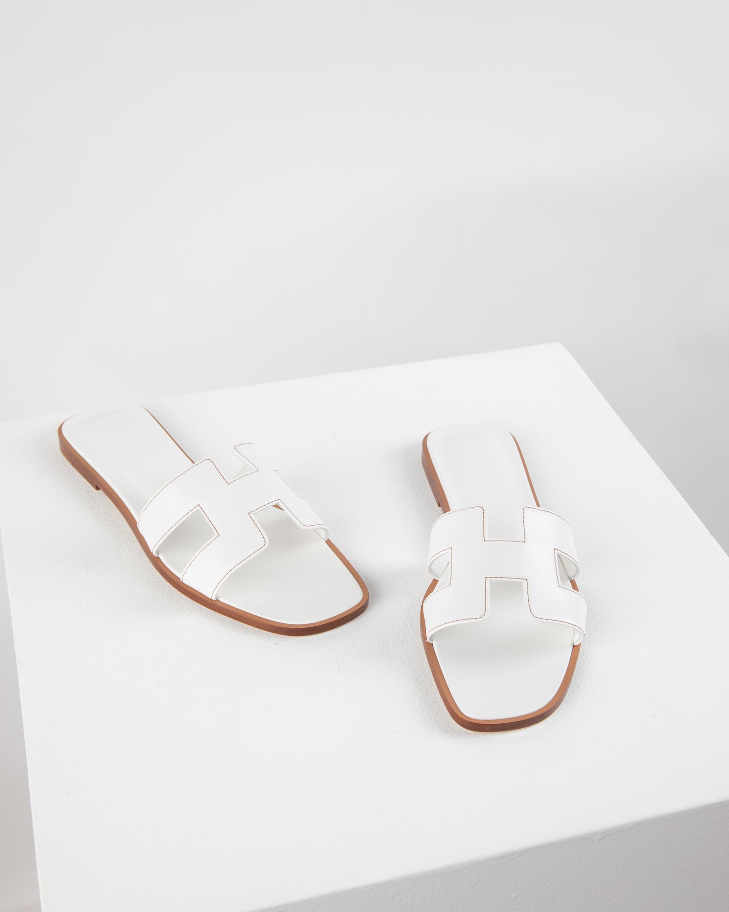 Oran Sandal in Blanc Calfskin