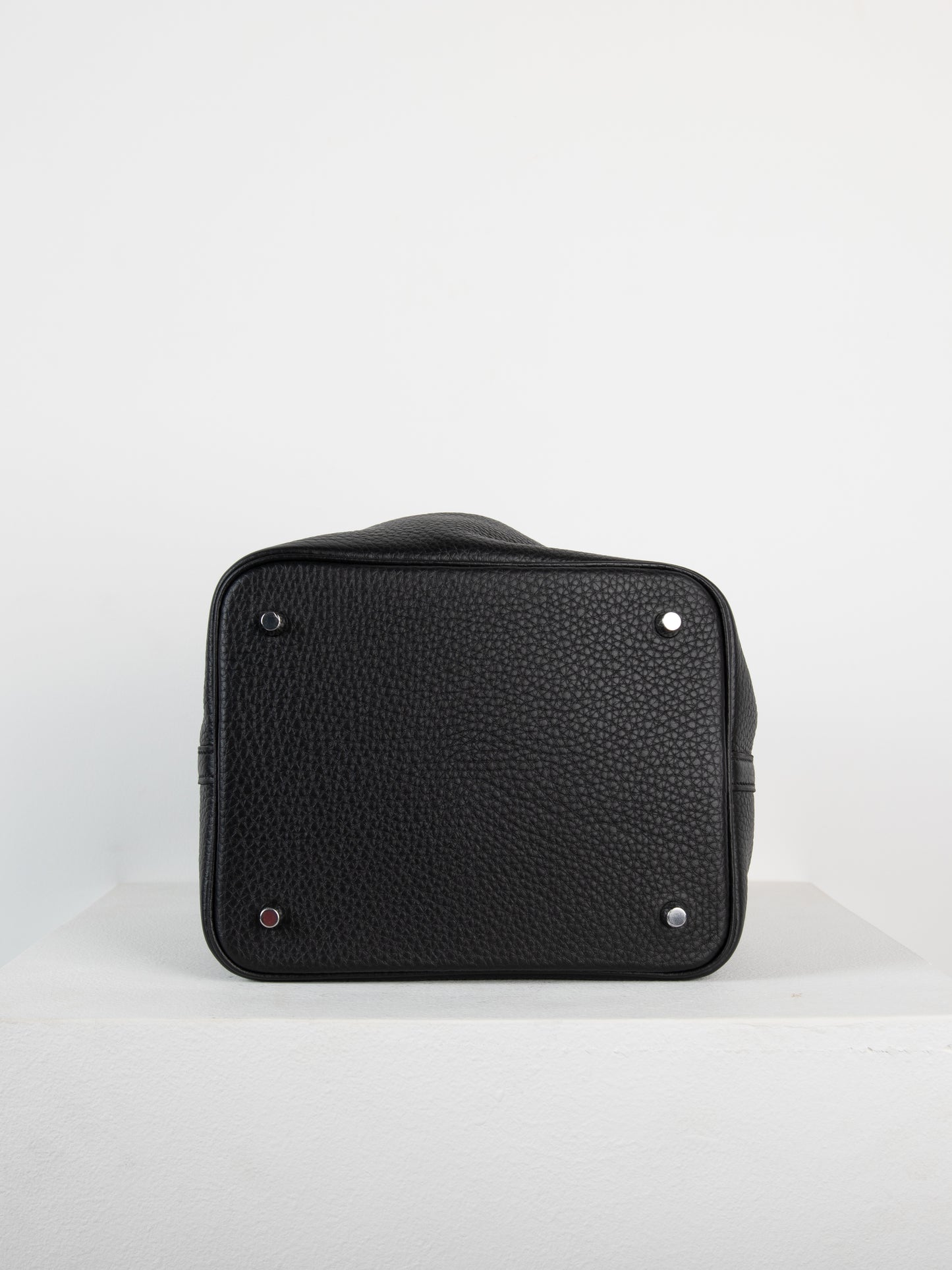 Picotin 22 in Noir Clemence with Palladium Hardware