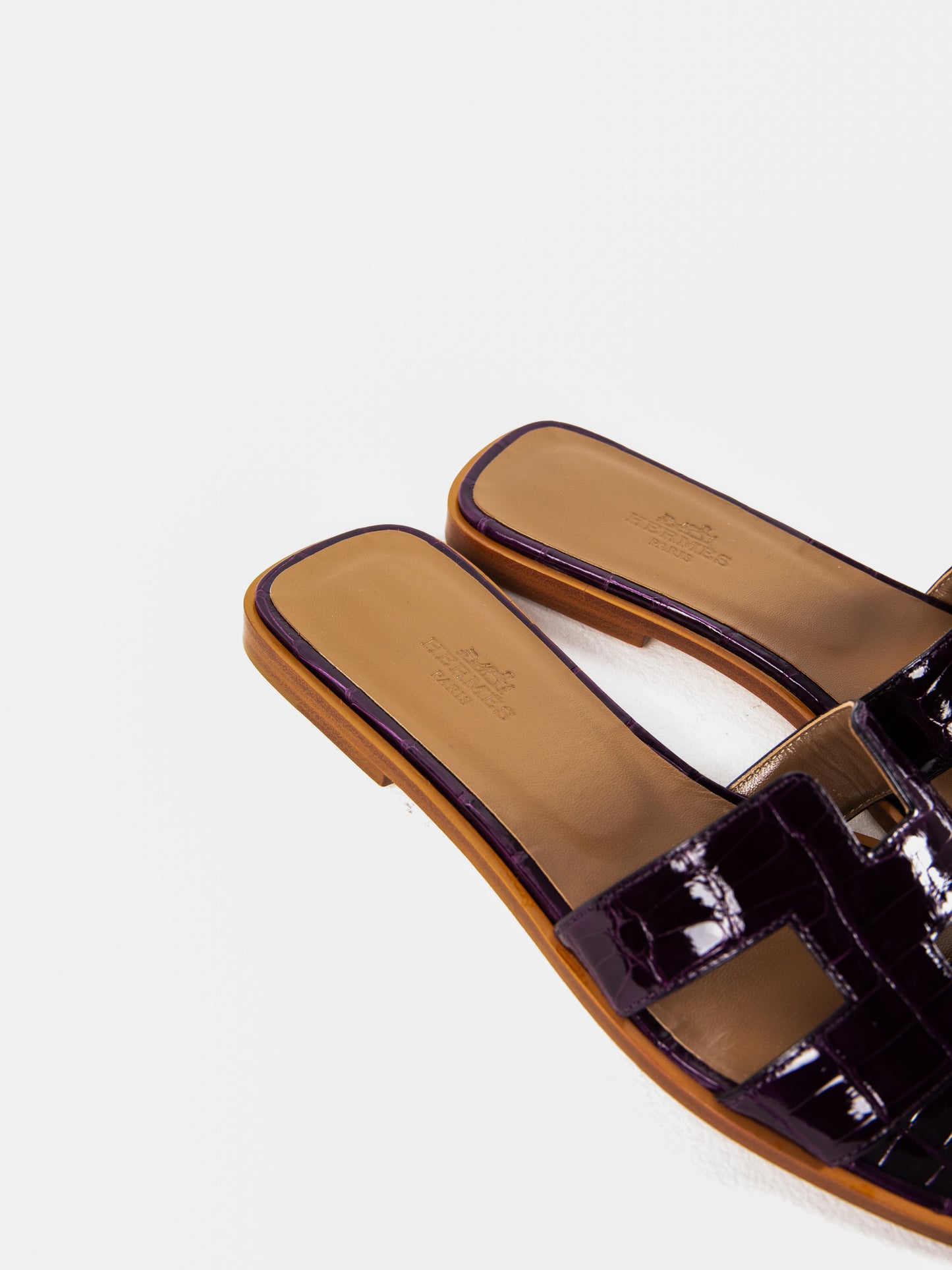Oran Sandal in Alligator Amethyste/Violet
