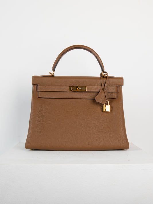 Kelly 32 in Alezan Togo Retourne with Gold Hardware