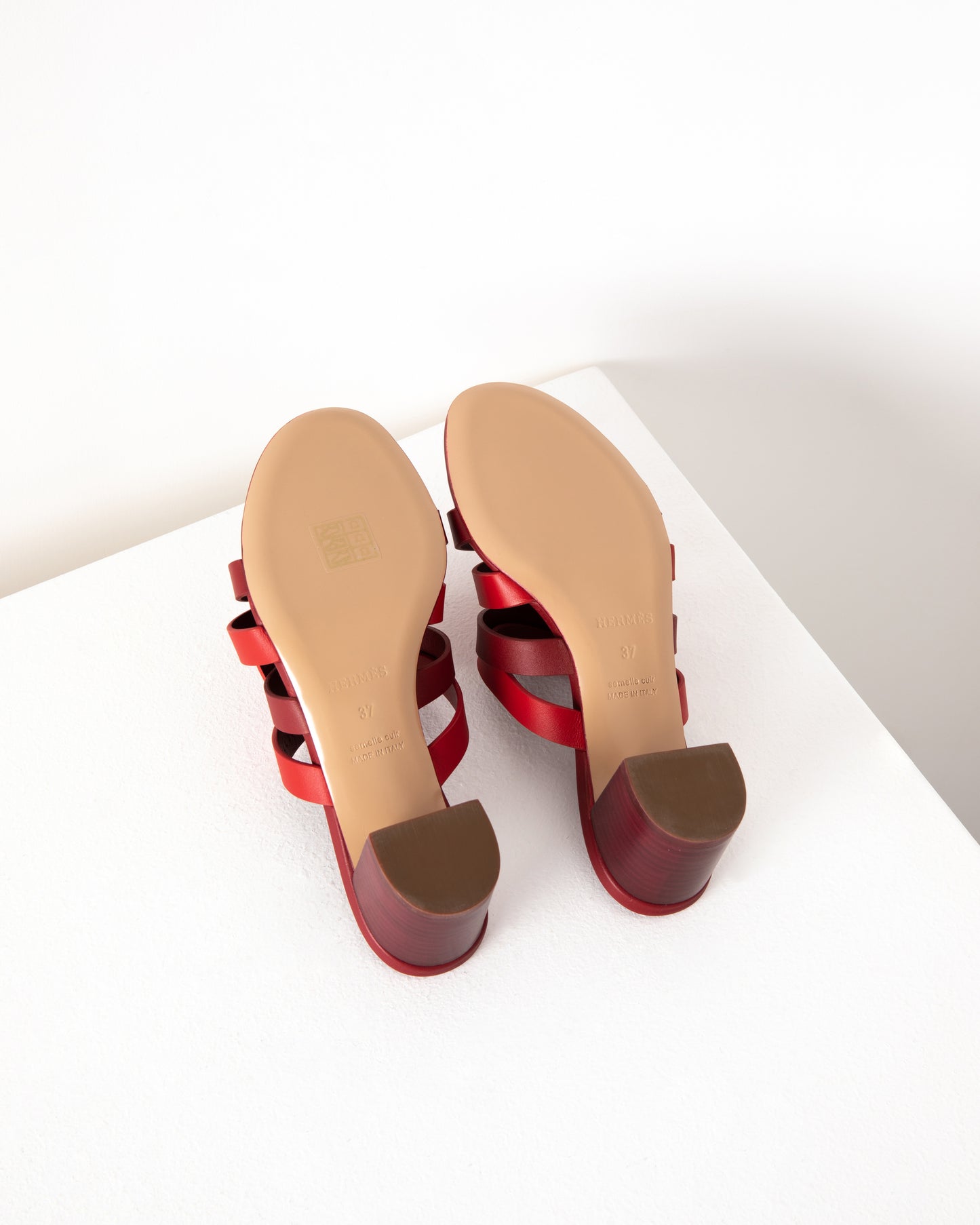 Amica Sandal in Red