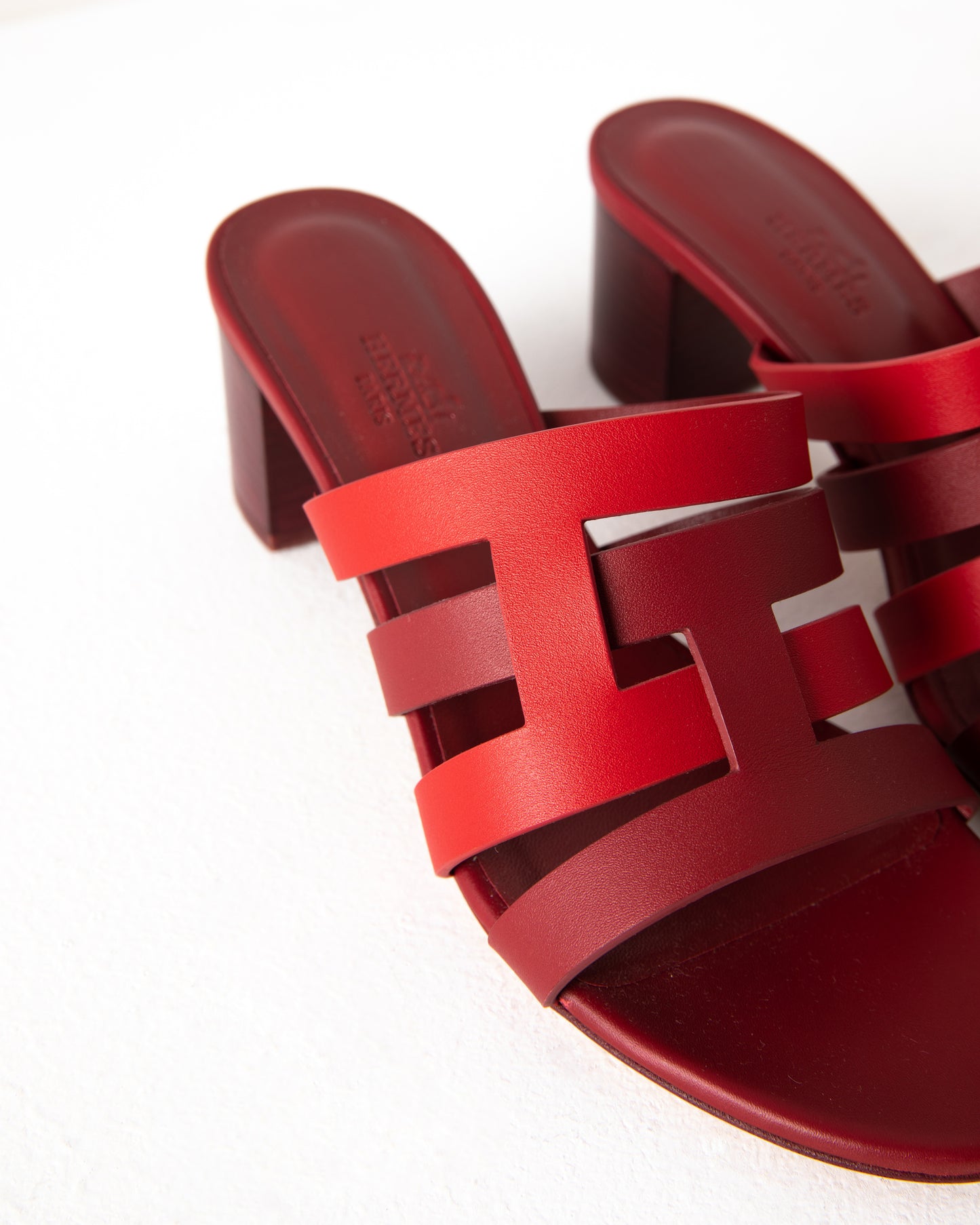 Amica Sandal in Red