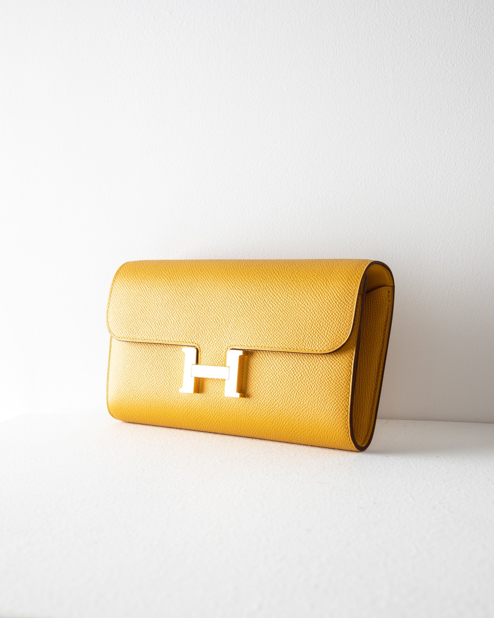 Constance Long To Go Wallet Jaune Ambre with Gold Hardware