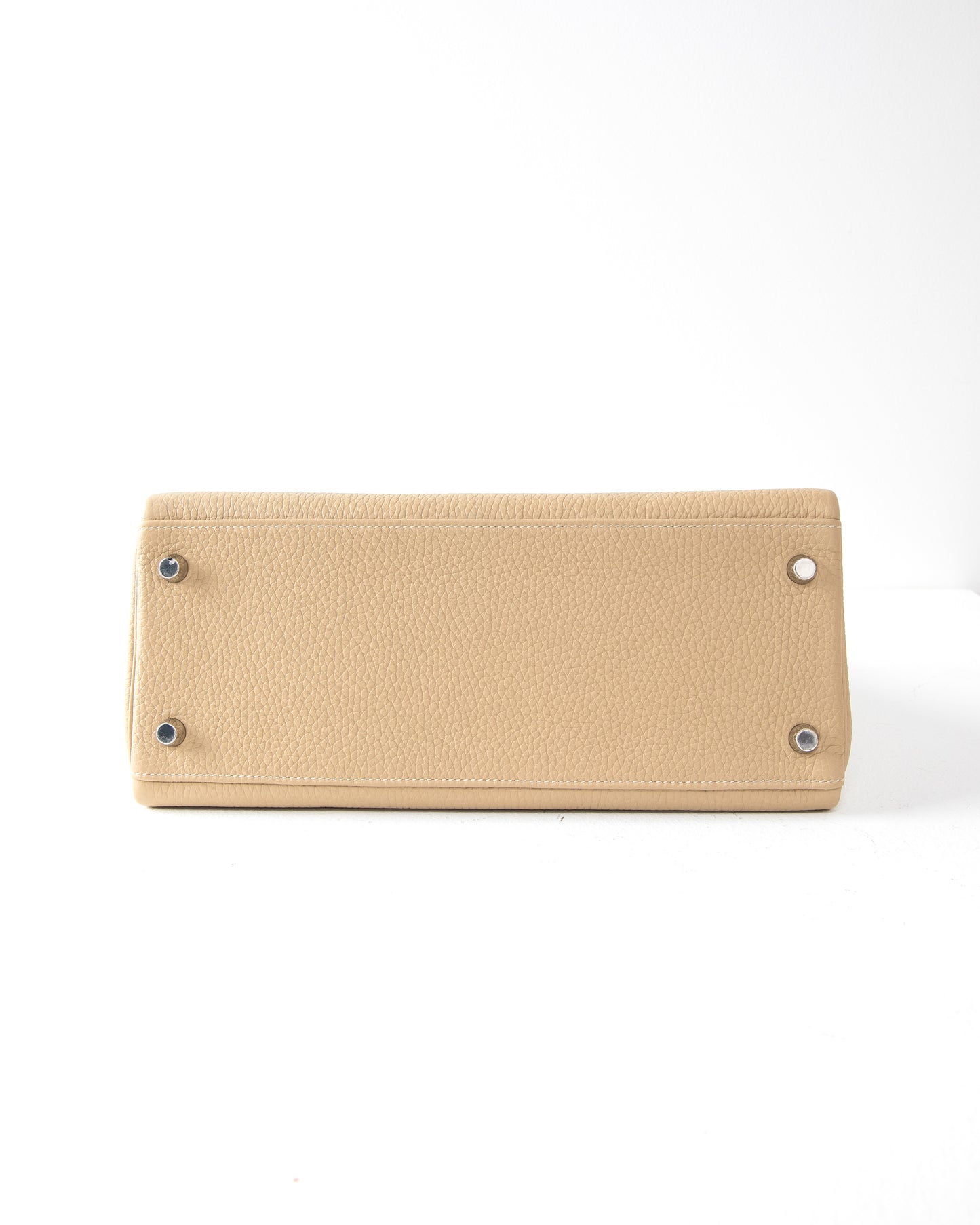 Kelly 28 Retourne Taurillion Clemence Trench with Palladium Hardware