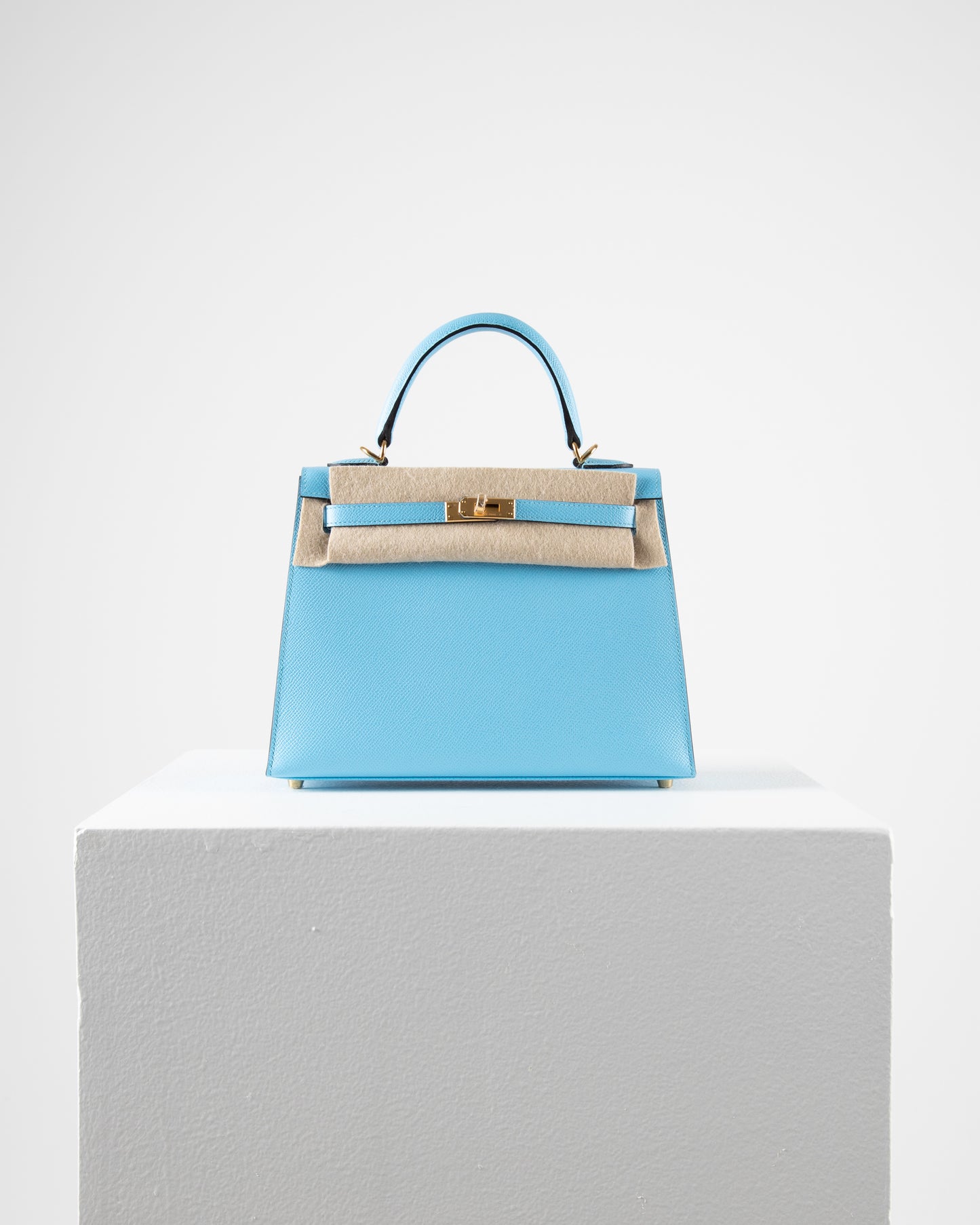 Kelly 25 in Bleu Celeste Epsom Leather with Gold Hardware