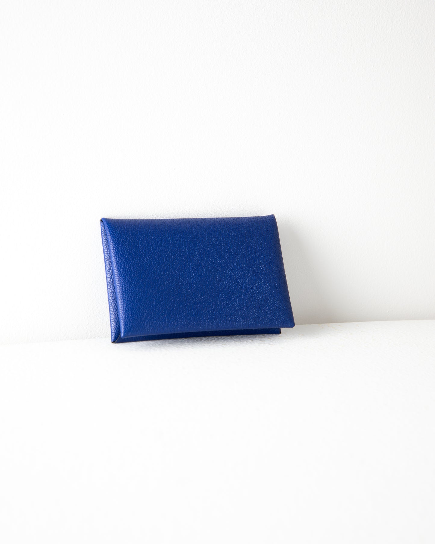 Calvi Card Holder in Bleu Electrique Chevre
