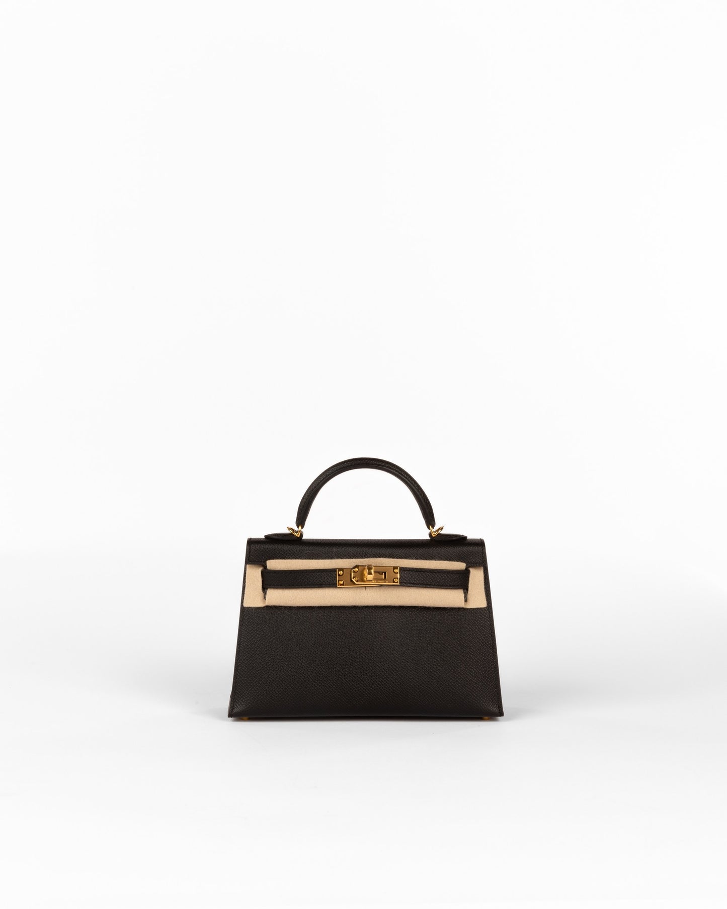 Kelly 20 Sellier Black in Epsom Leather with Gold Hardware