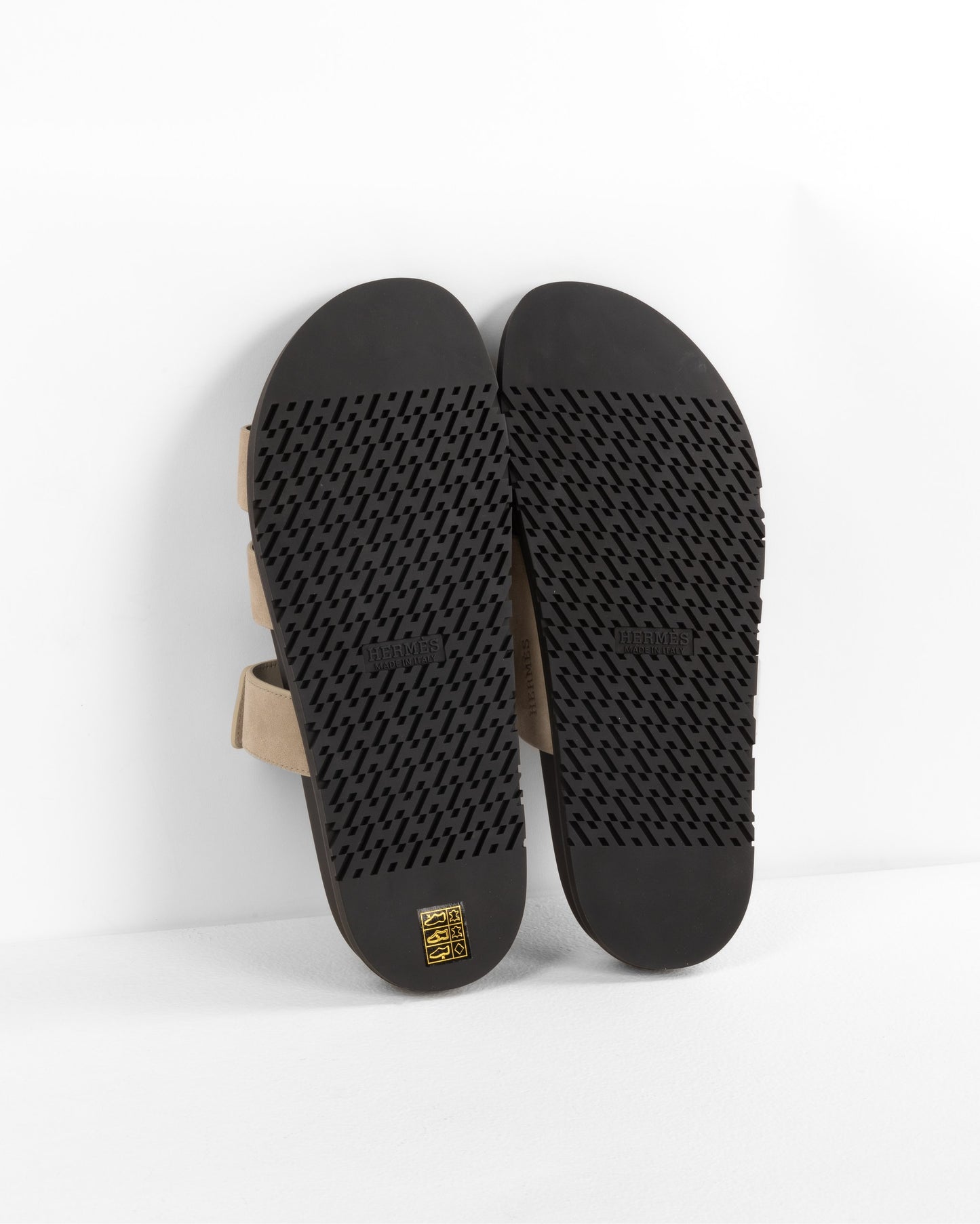 Chypre Sandal Homme Gray in Suede Leather