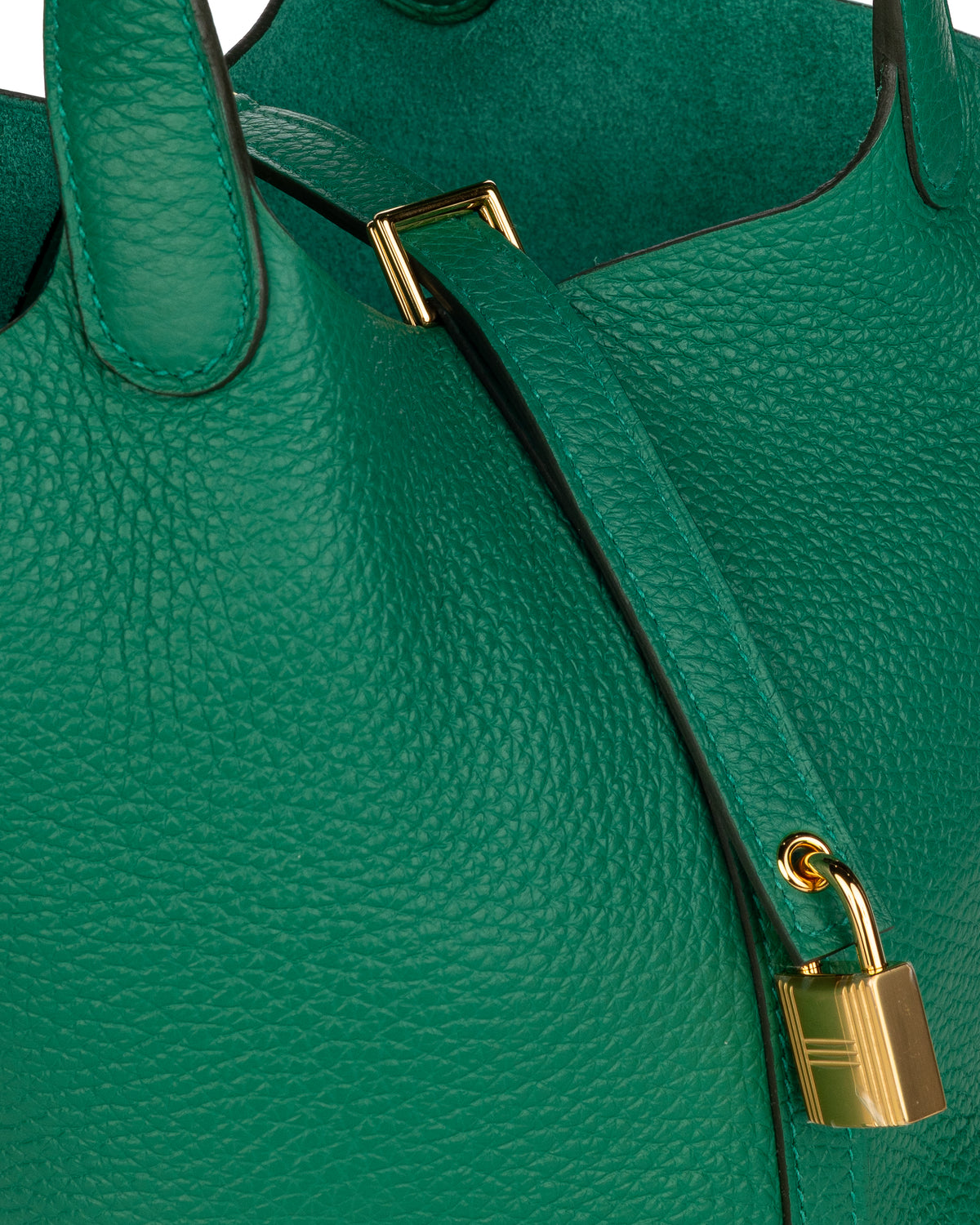 Hermès Picotin 18 in Vert Vertigo Clemence Leather with Gold Hardware