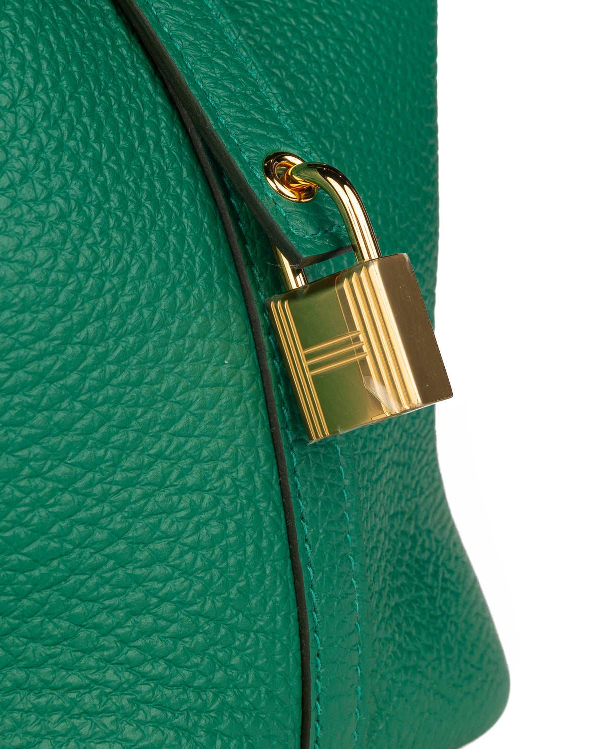 Hermès Picotin 18 in Vert Vertigo Clemence Leather with Gold Hardware