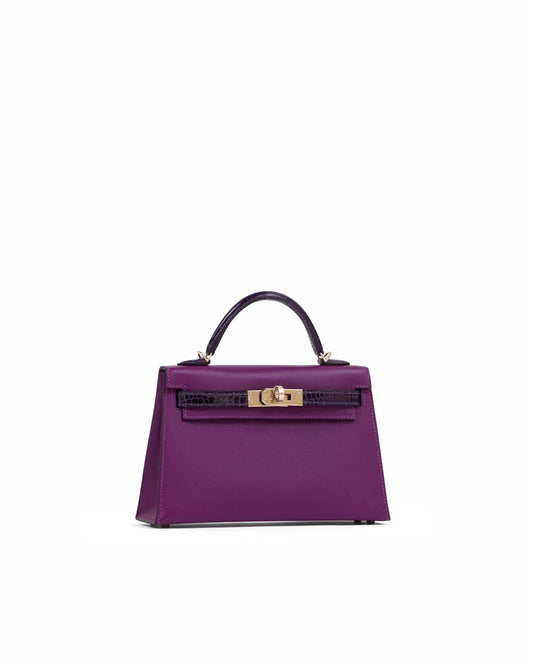 Kelly 20 Sellier Amethyst and Anemone in Veau Madame leather and Shiny Alligator Touch with Permabrass Hardware