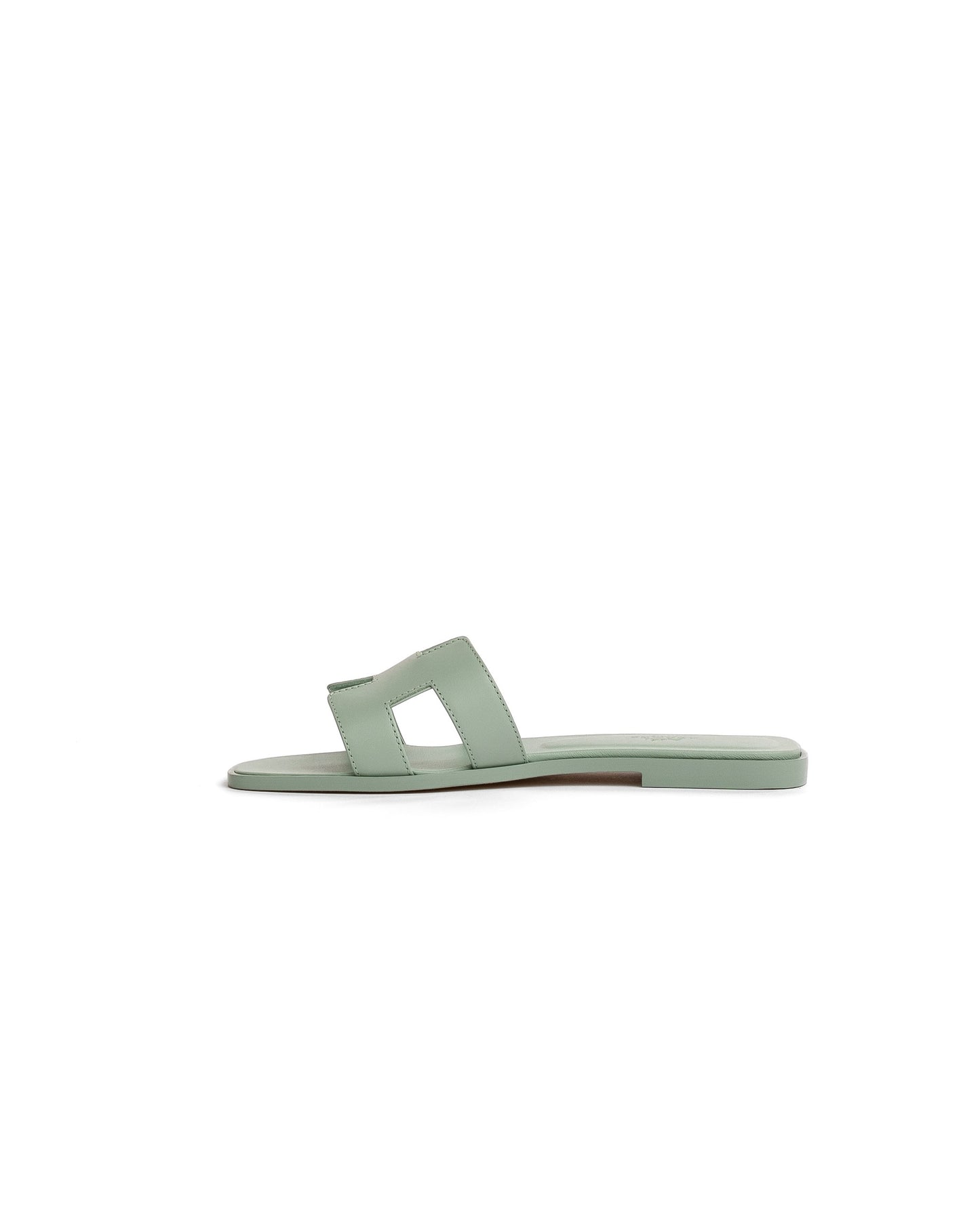 Oran Sandal Vert D'eau in Calfskin leather