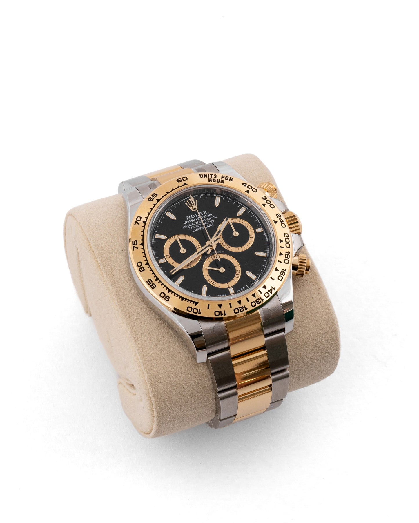 Rolex Oyster Cosmograph Daytona 40mm Yellow Rolesor with Black Dial
