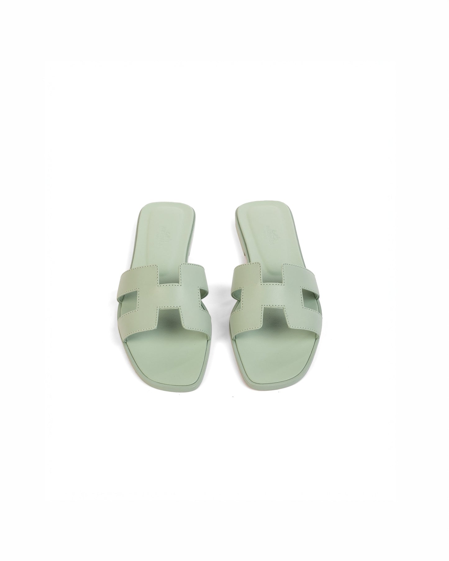 Oran Sandal Vert D'eau in Calfskin leather