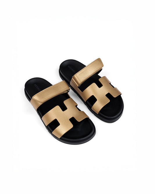 Chypre Sandals Femme Doré in Grained Goatskin with Mettalic Finish