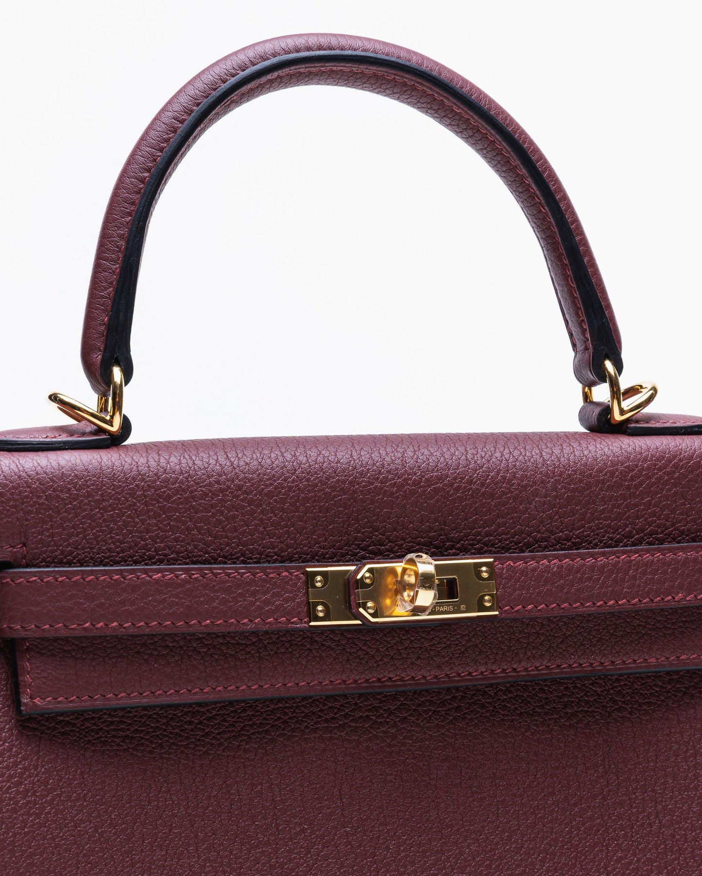 Kelly 25 Rouge H in Togo leather with Gold Hardware