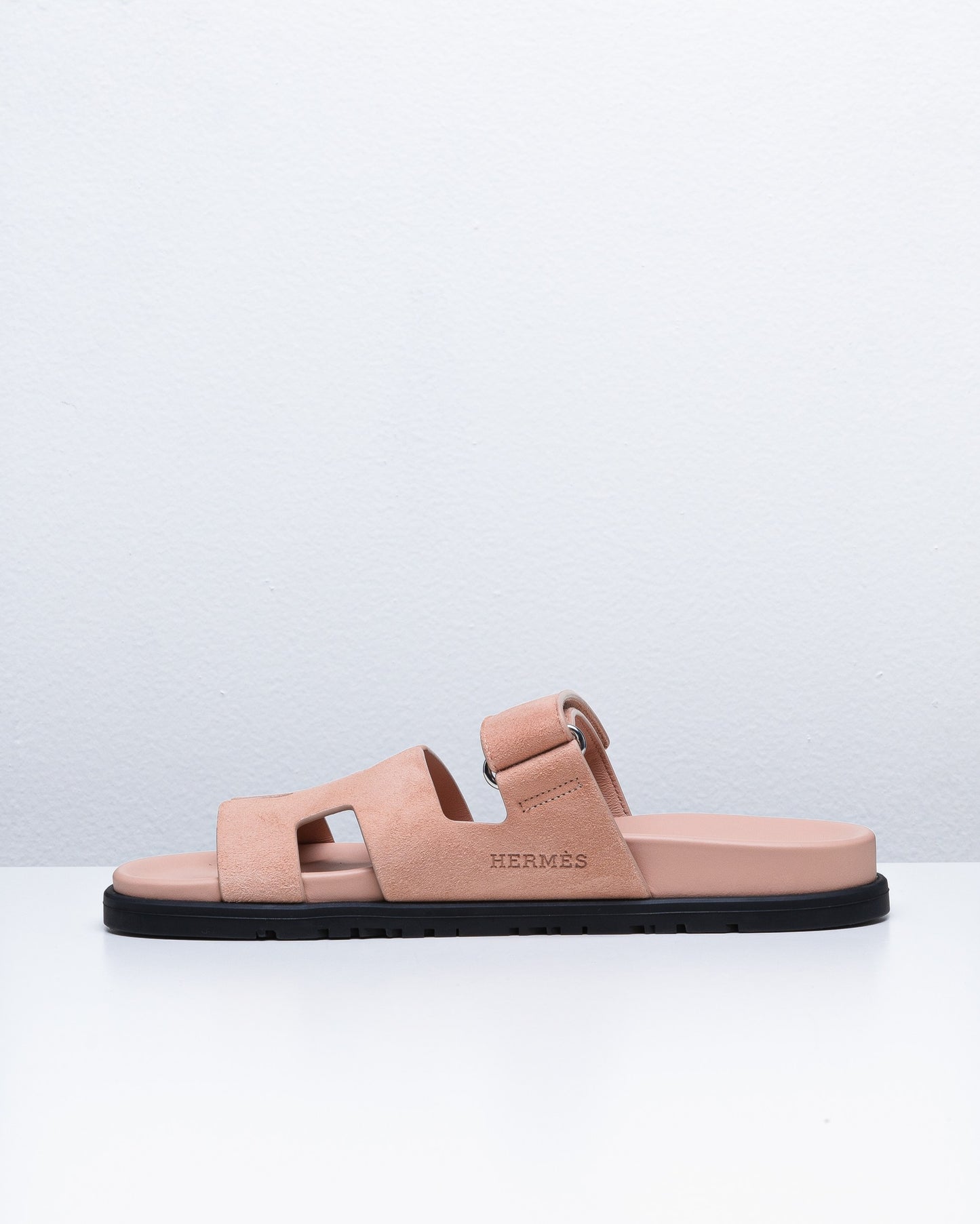 Chypre Sandal in Nude Suede Femme