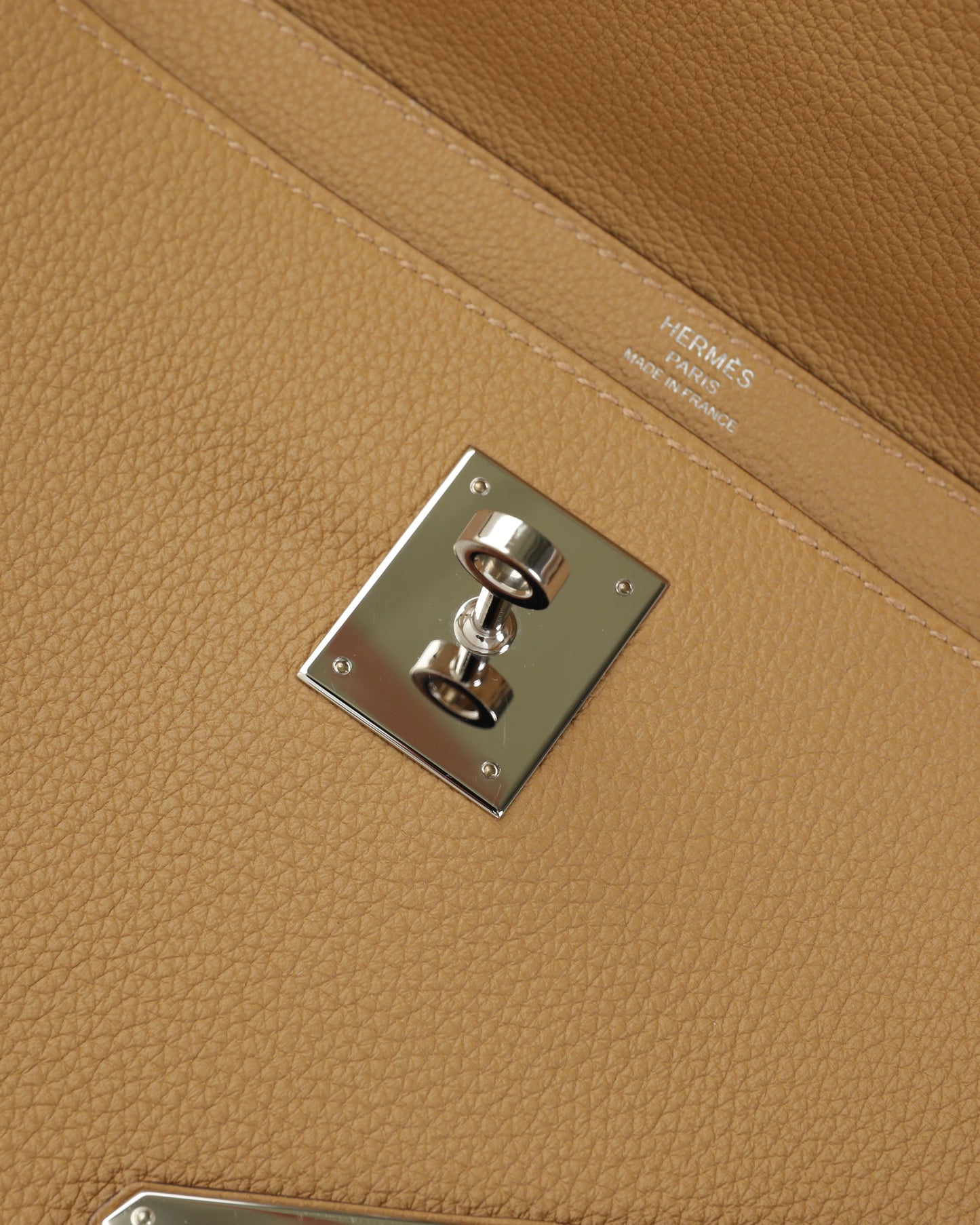 Kelly Depeches 36 Biscuit in Togo leather