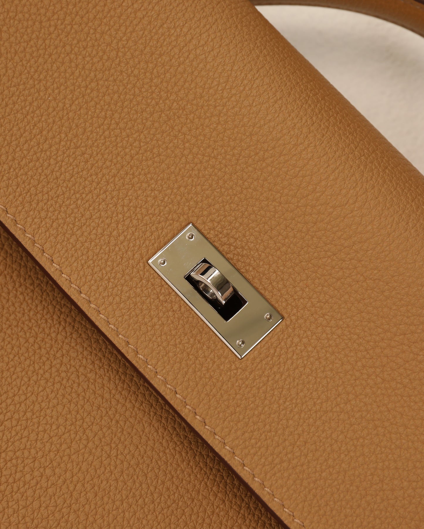 Kelly Depeches 36 Biscuit in Togo leather