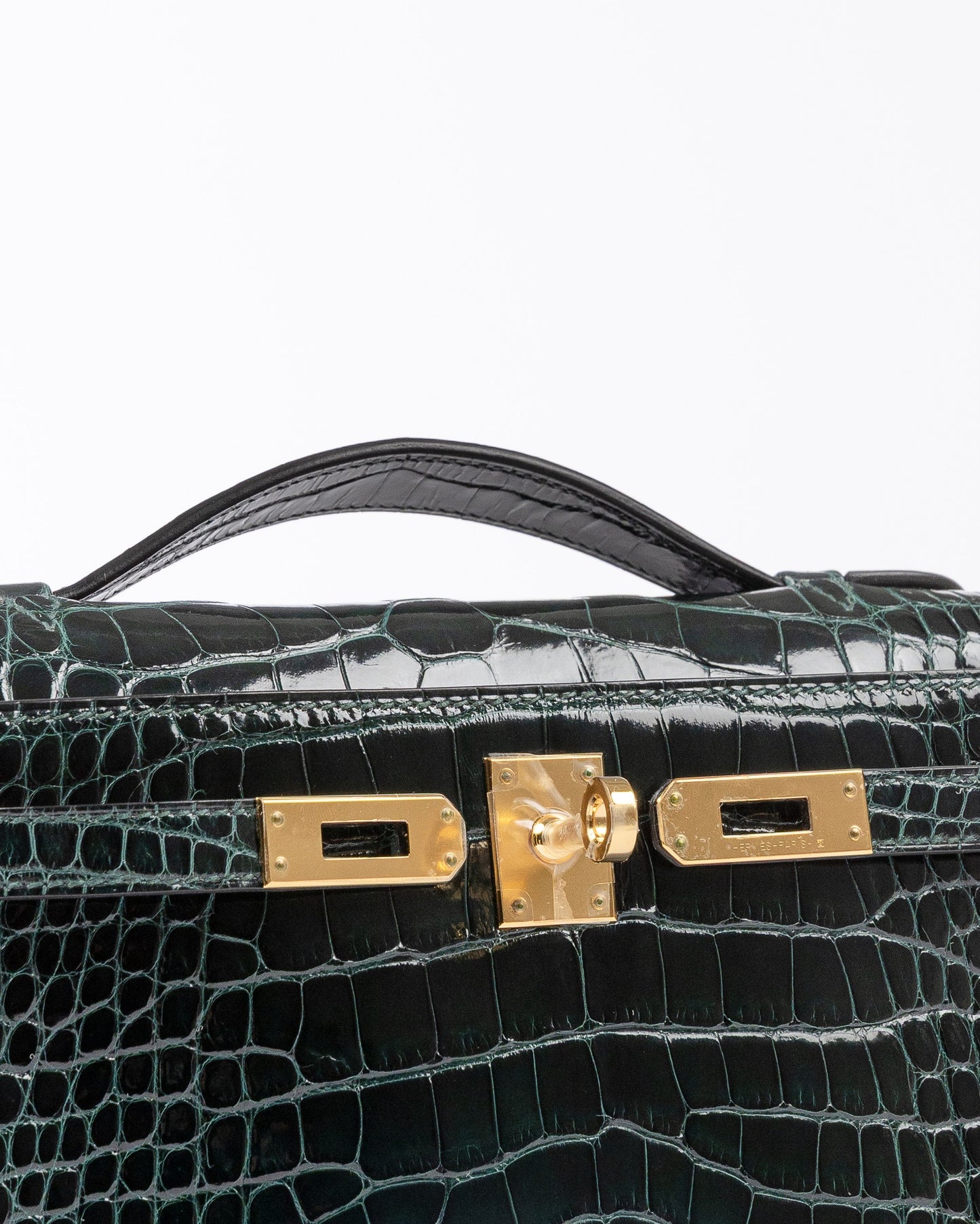 Kelly Pochette Vert Cypress in Shiny Alligator with Gold Hardware