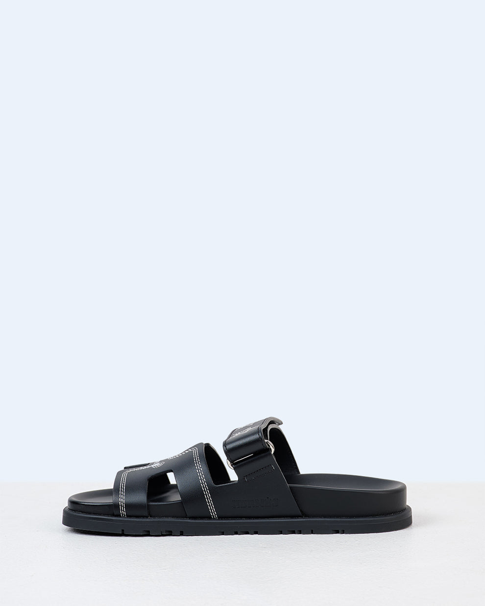 Chypre Sandal Femme Black Star in Calfskin Leather