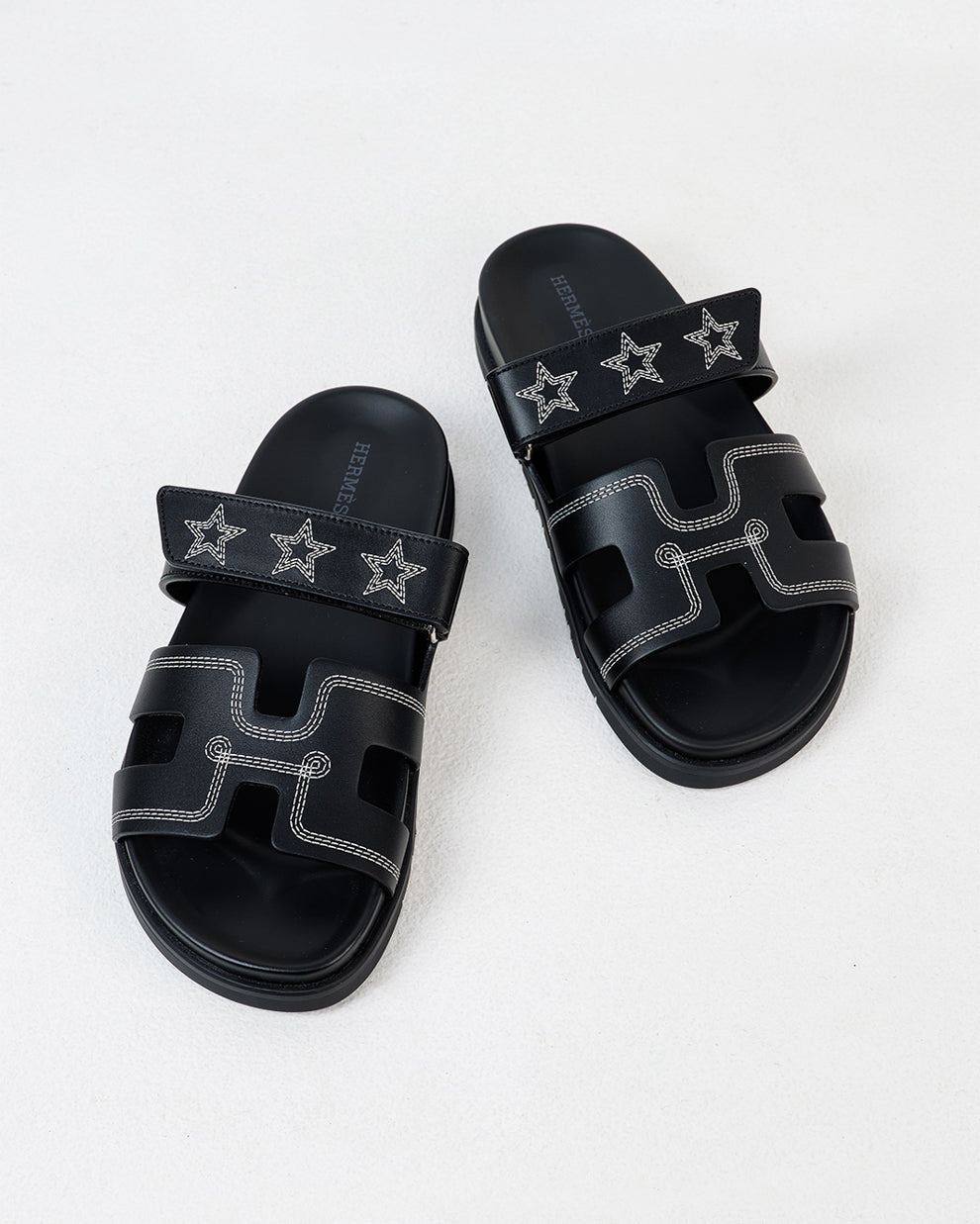 Chypre Sandal Femme Black Star in Calfskin Leather