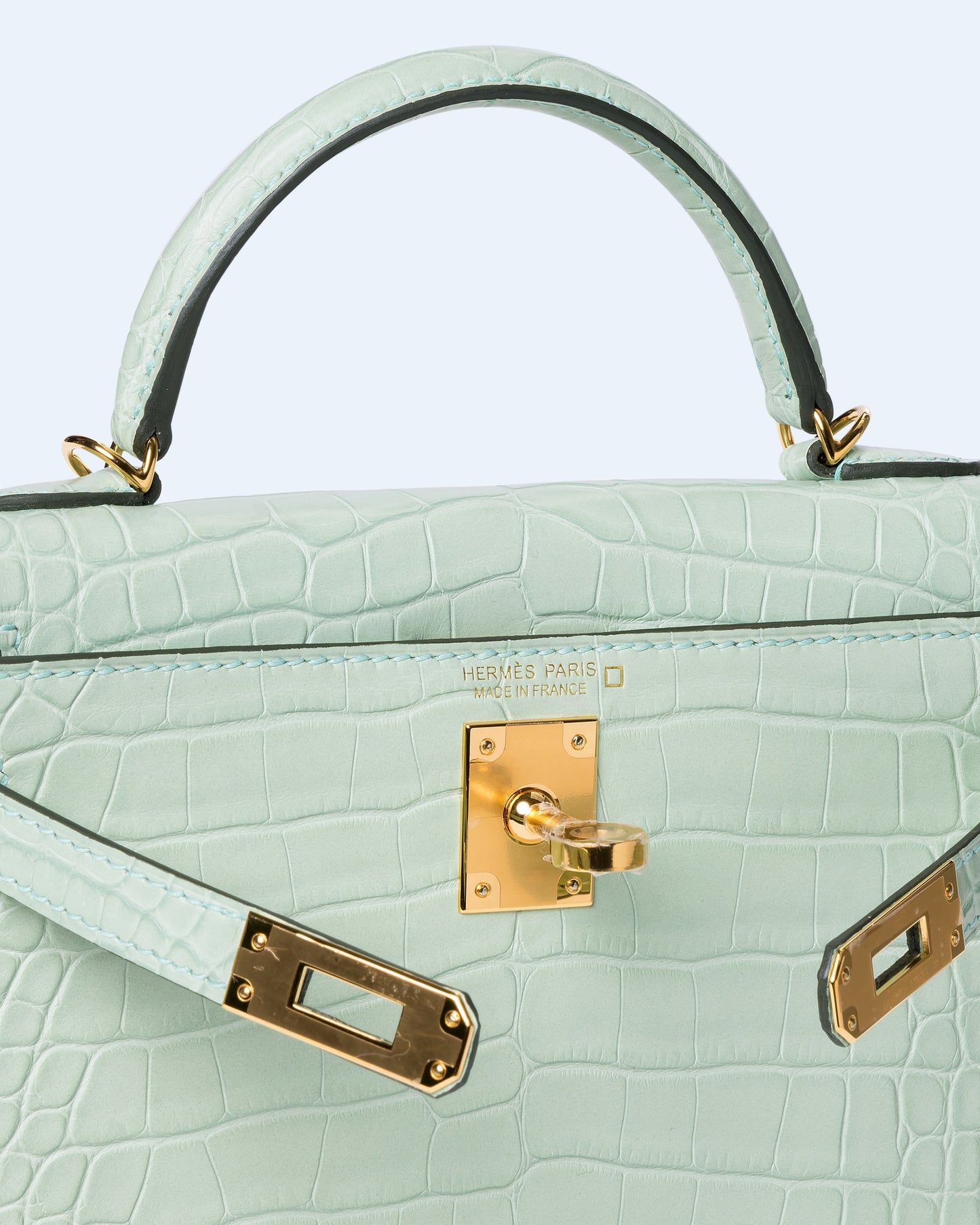 Kelly 20 Vert D'eau in Matte Alligator with Gold Hardware