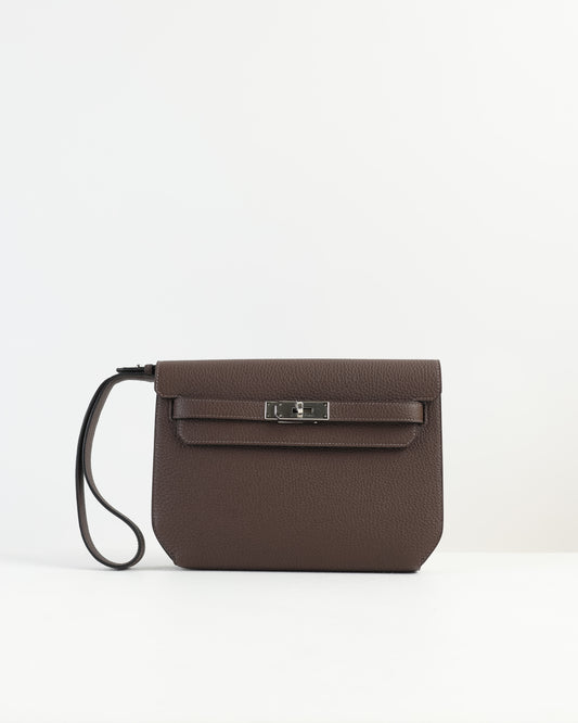 Kelly Depeches Pouch Chocolate in Evergrain Leather with Palladium Hardware