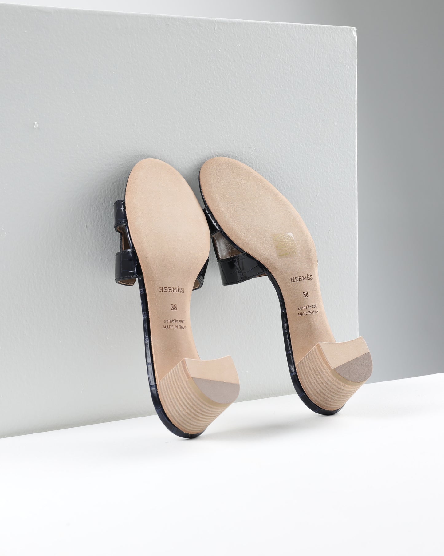 Oasis Sandal in Dark Blue Crocodile Leather