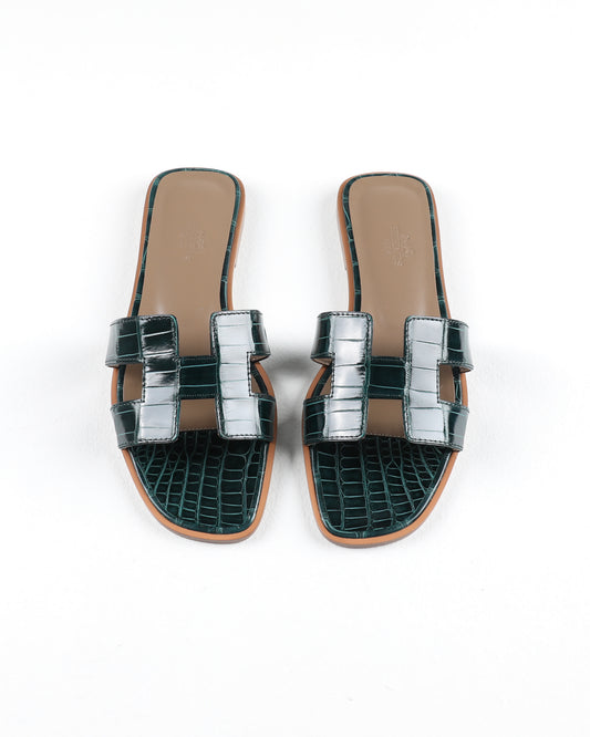 Oran Sandal in Vert Cypruss Crocodile Leather