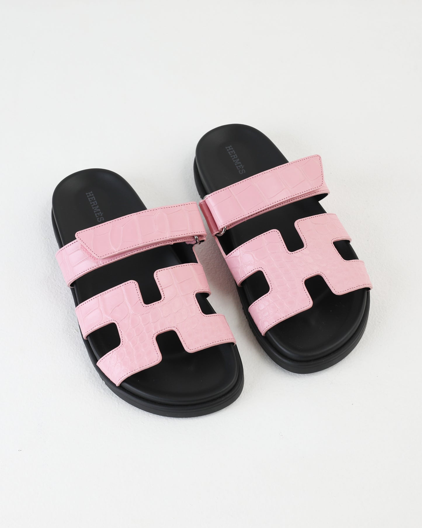 Chypre Sandal Bubble Gum Pink Crocodile Leather