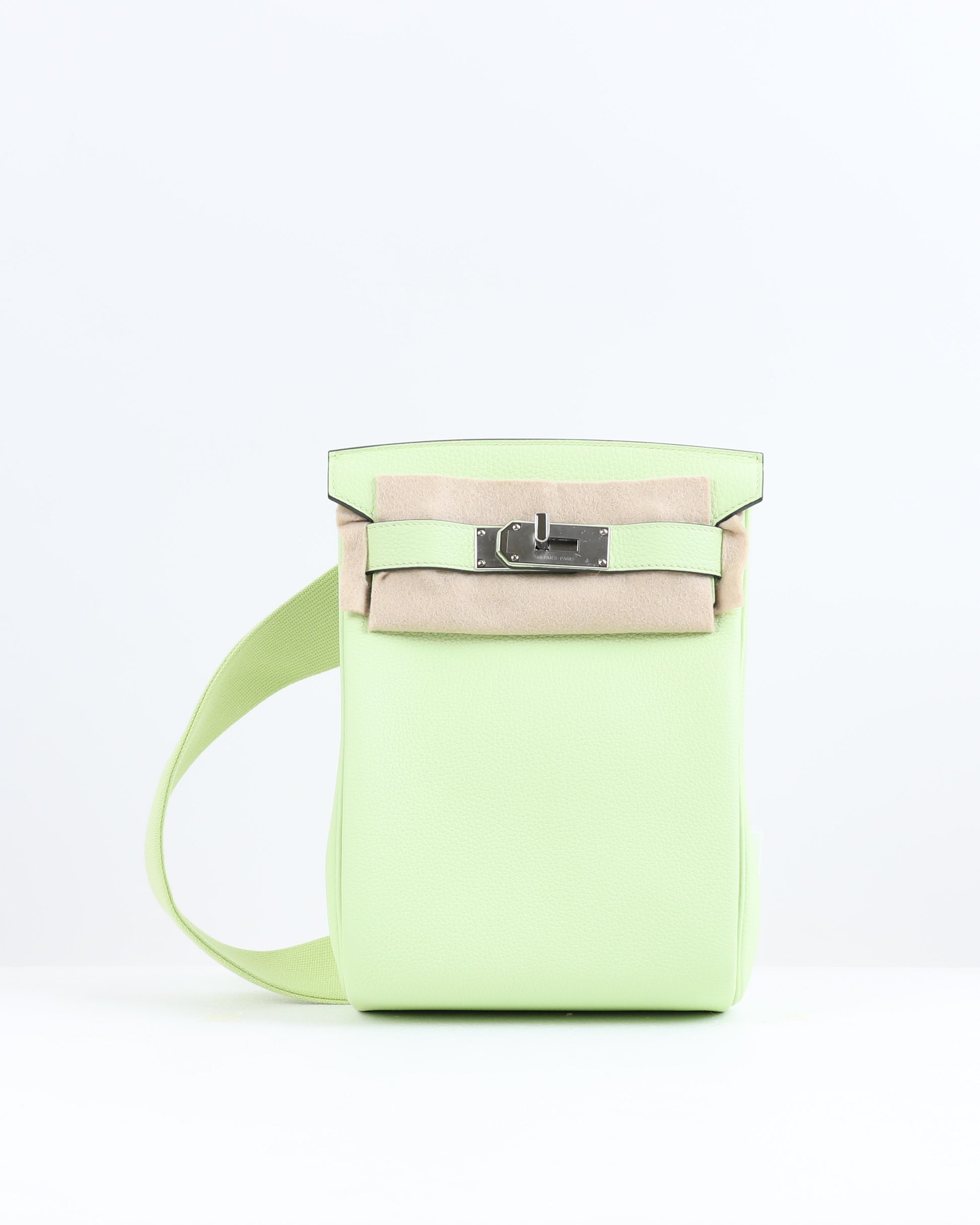 Hac A Dos PM Backpack Vert Absinthe in Togo Leather with Palladium
