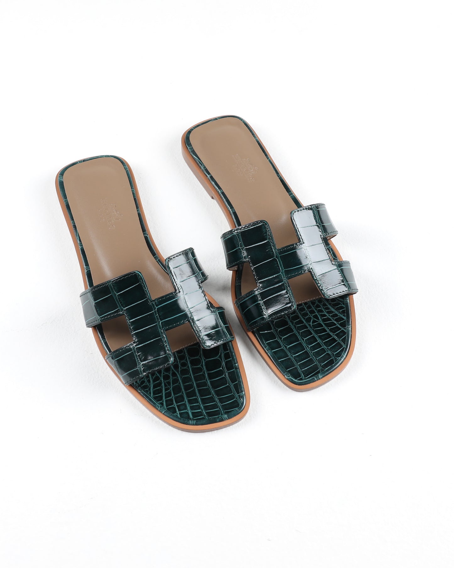 Oran Sandal in Vert Cypruss Crocodile Leather