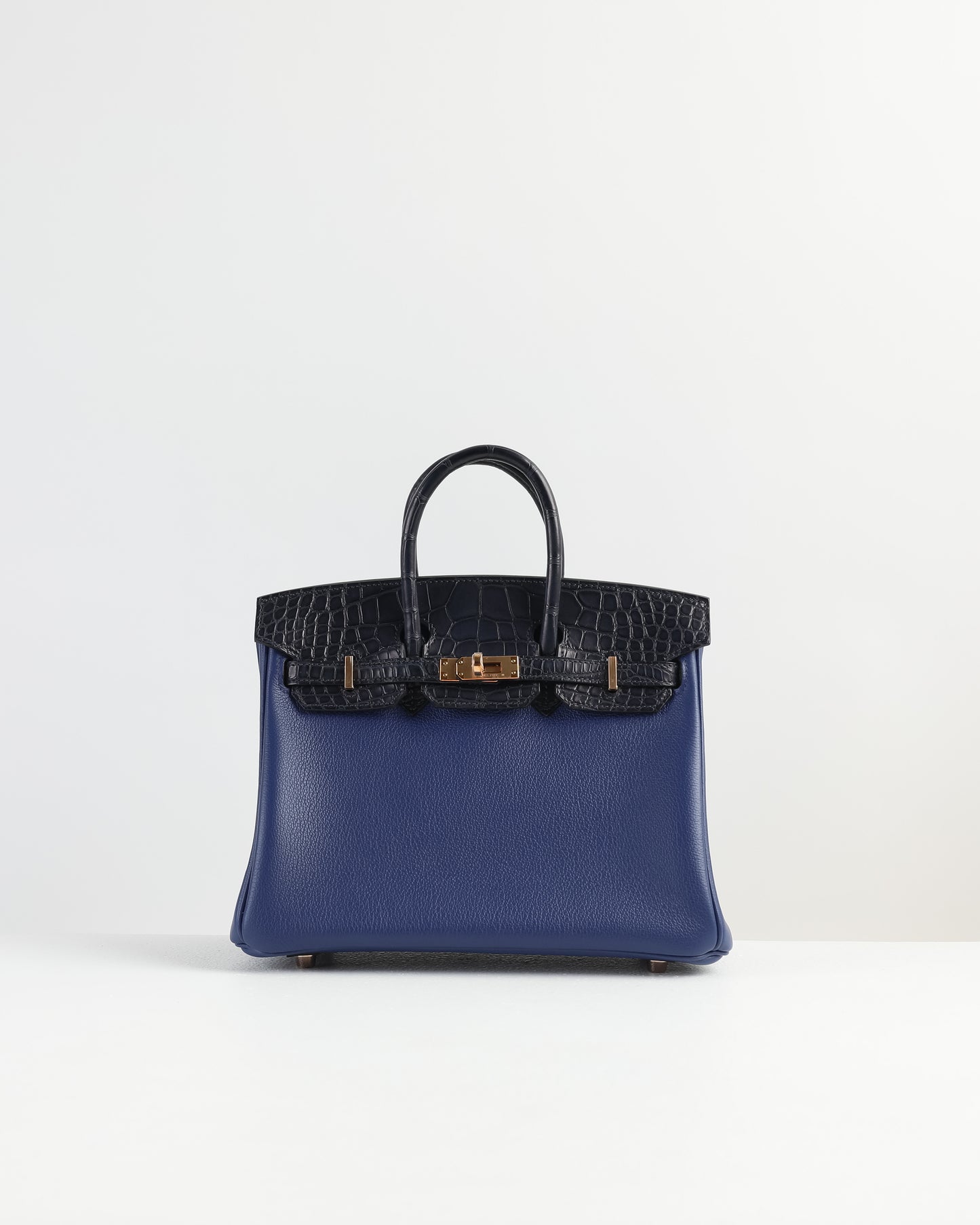 Hermes Birkin 25 Bleu Marine Matte Alligator and Bleu Saphir Novillo T –  Madison Avenue Couture