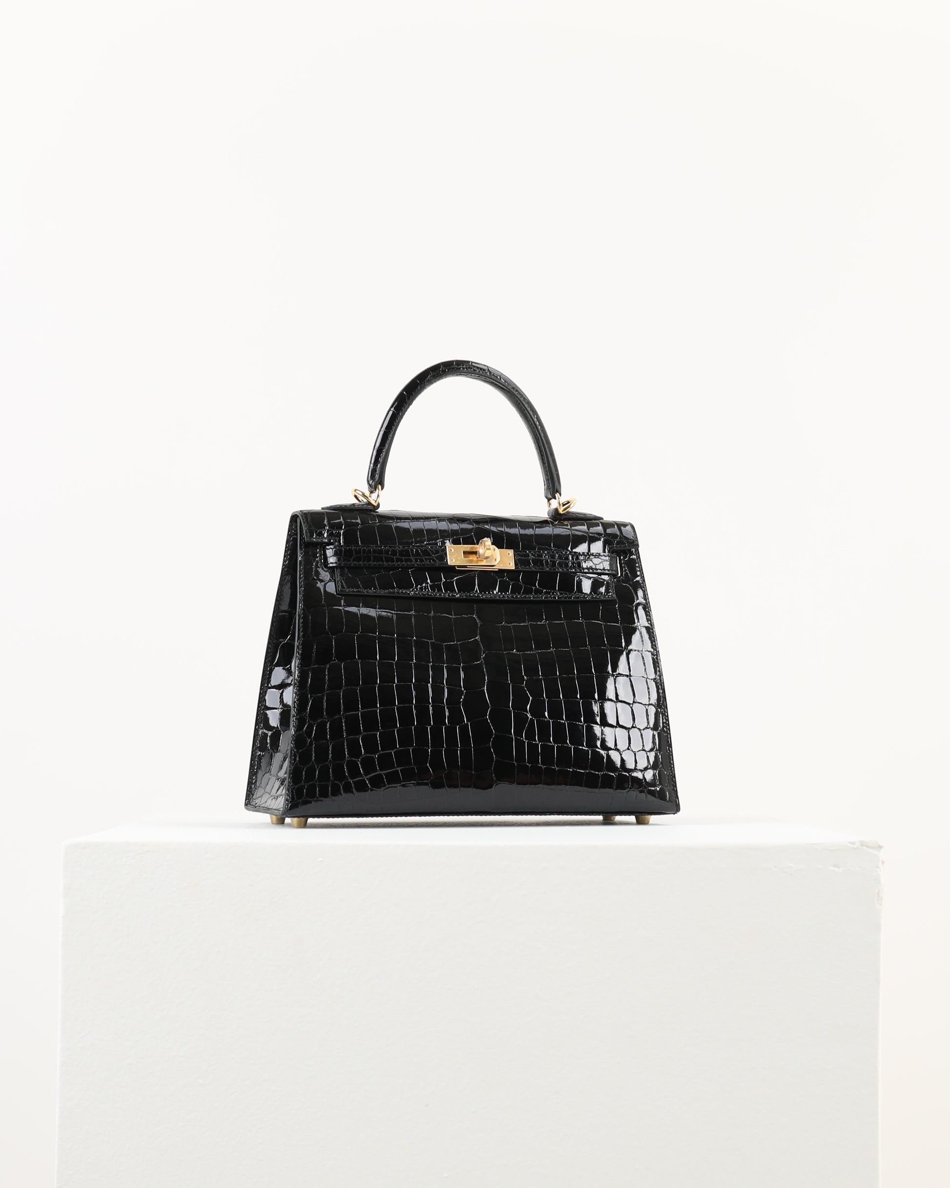 RARE Brand New Black Kelly Crocodile Porosus 25 PHW at 1stDibs  hermes  kelly 25 crocodile price, 25 cm black porosus, kelly 25 alligator