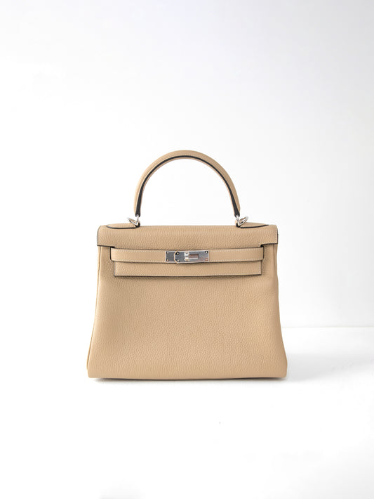 Kelly 28 Retourne Taurillion Clemence Trench with Palladium Hardware