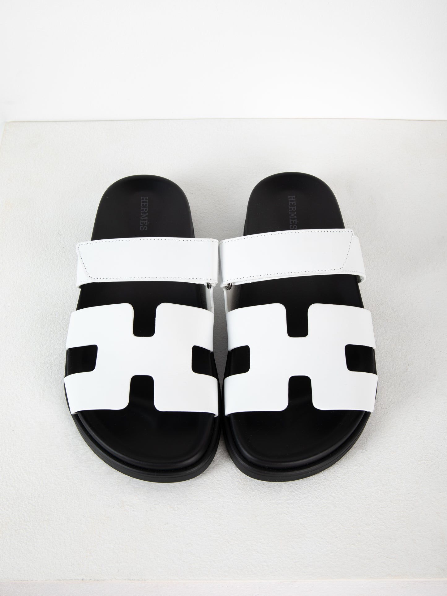 Chypre Sandal in White Calfskin
