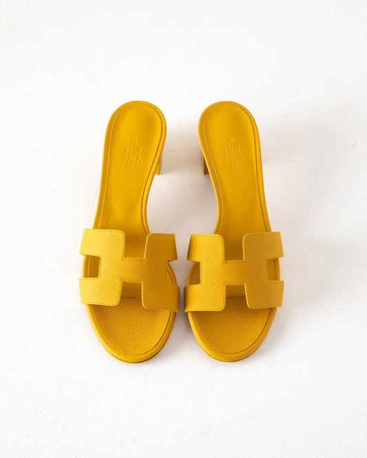 Oasis Sandal in Mustard