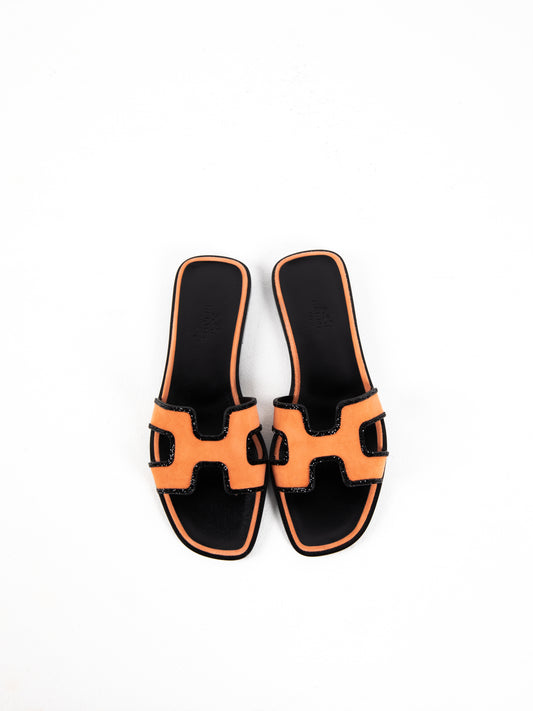 Oran Sandals in Black/Orange Strass