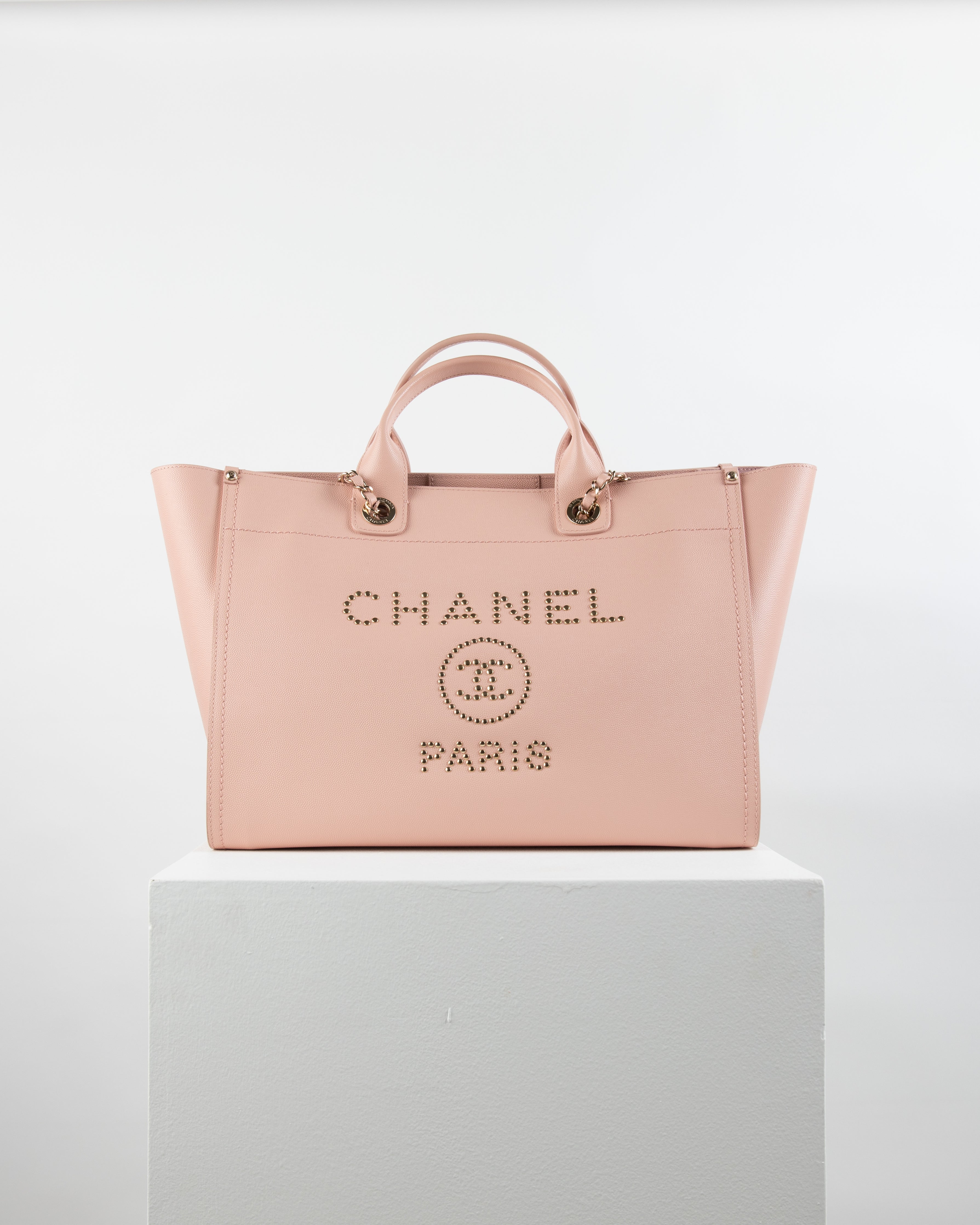 Chanel beach hot sale bag pink