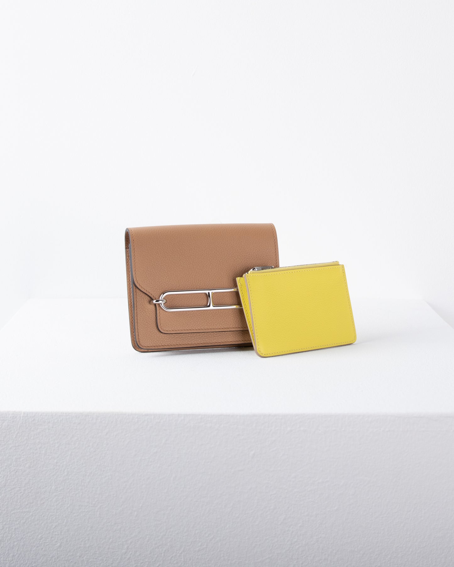 Roulis Slim Compact Wallet in Chai/Lime Evercolor Leather with Palladium Hardware