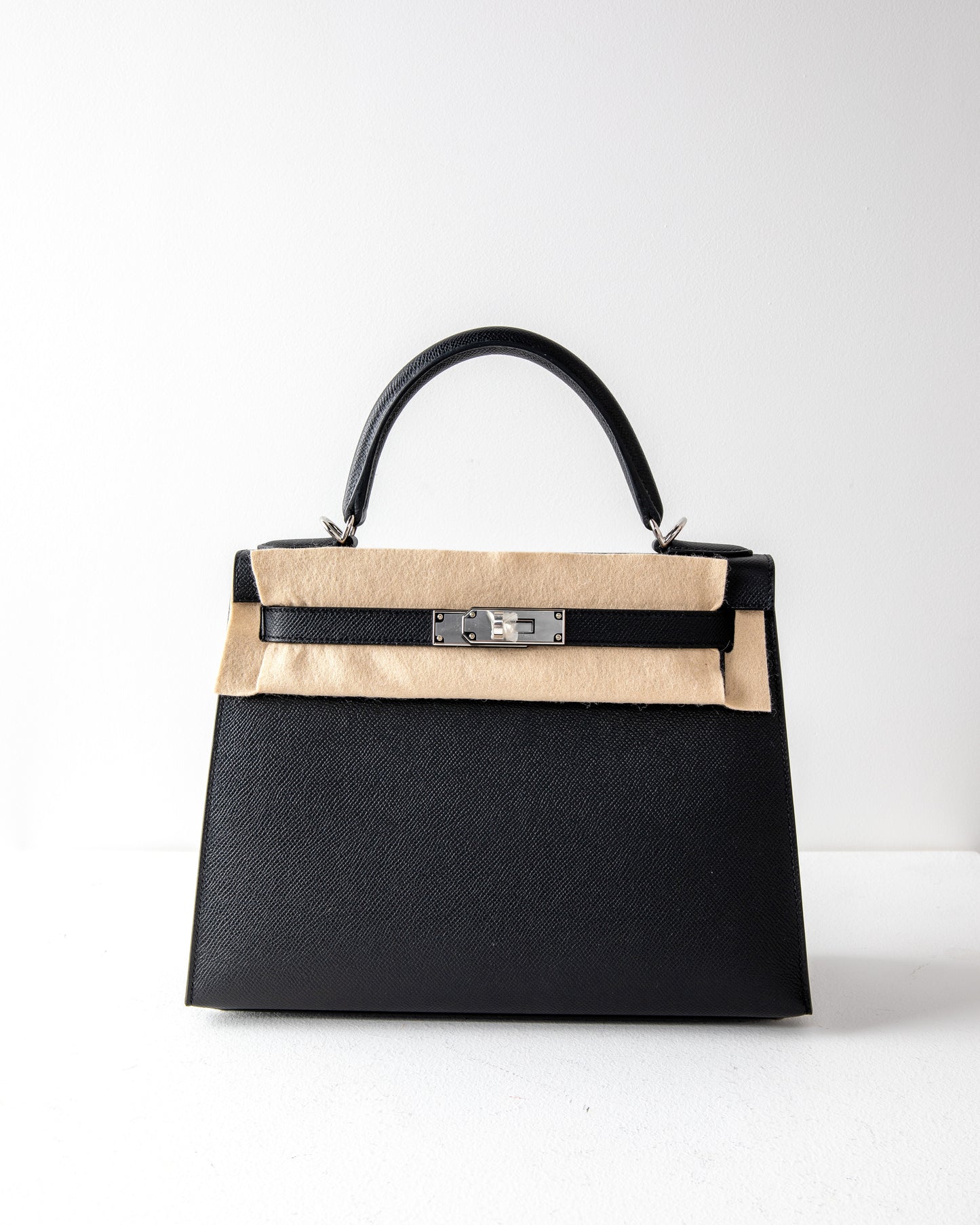 Kelly 28 in Sellier Leather Black with Palladium Hardware